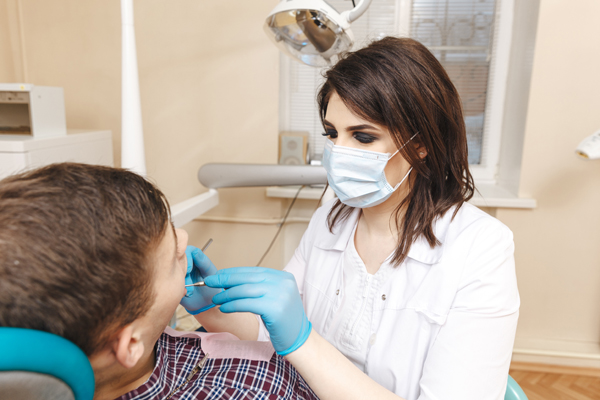 Dental Fillings Vs  Crowns: How To Determine Which One You Need